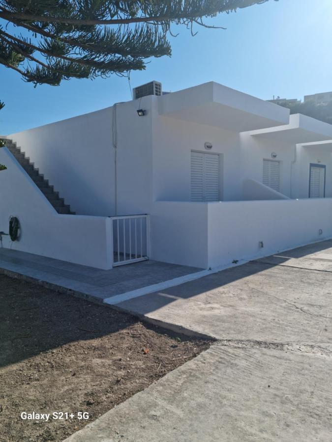 White Rose Apartment Kámpos Exterior photo